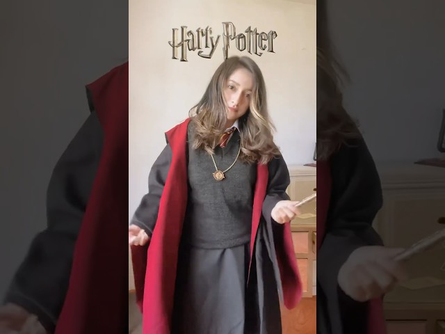 Vídeo relacionado con Funidelia | Bufanda Ravenclaw Harry Potter para hombre y mujer Hogwarts, Magos, Películas & Series - Accesorios para adultos, accesorio para disfraz - Azul