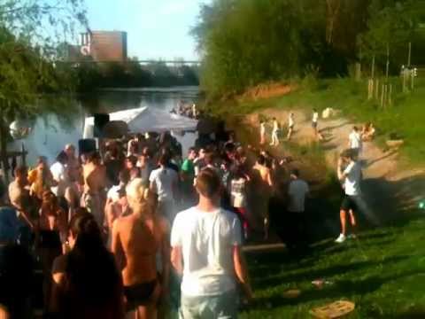 Rave am Neckar // Landungsbrücke