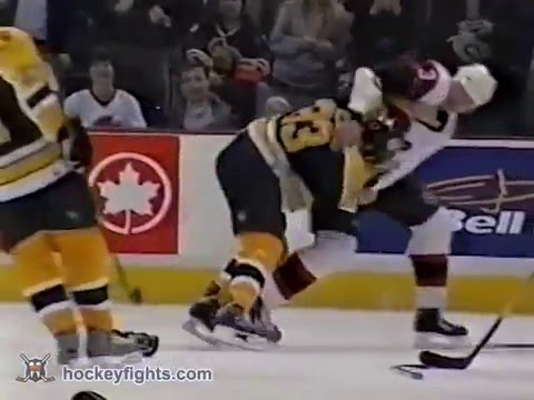Krzysztof Oliwa vs Zdeno Chara