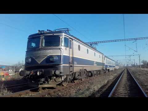 Trenul IR 1765 oprire în gara Dolhasca