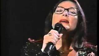 Nana Mouskouri  -   Histoire   d &#39;un   Amour    - Live  -.avi