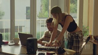 Musik-Video-Miniaturansicht zu Minuit Songtext von Oscar Anton & Clementine