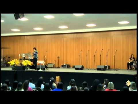 Fernanda Brum conta experiências emocionantes na infância