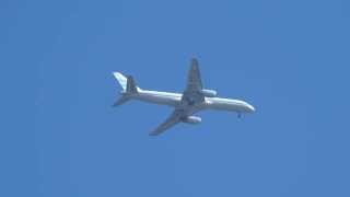 preview picture of video 'Boeing 757-200 T-01 - Circulación visual y aterrizaje en pista 03 - Aeropuerto de Resistencia- SUB'