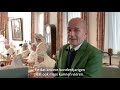 Zuster (100) krijgt cadeaus van jarige voetbalclub EDO [RTV Utrecht]