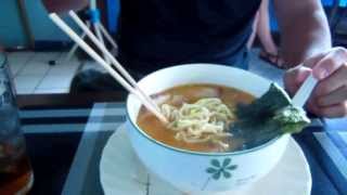 preview picture of video 'アキーラさん訪問①親日国パラオ・コロール・ラーメンハウス・醤油ラーメン,Ramen-house,Koror,Palau'