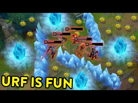 BEST URF MOMENTS 2022 (Infinite CC, Lethal Tempo Thresh, Crit Darius...)