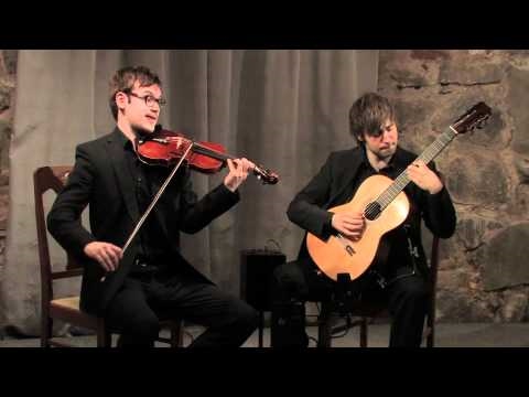 Duo KeMi plays Piazzolla: History of the Tango - Café 1930