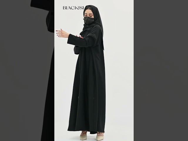عباية ساده كم بأزرار زينة