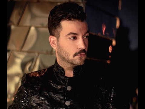 NIKOS ROMANOS - 11 PARA / 2 FONES / 12 PARA - STUDIO LIVE