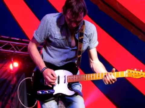 LAUNDROMAT : ' ALL AROUND MAN '