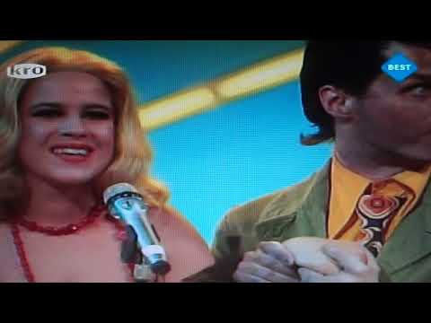 De playback en soundmix show met Hennie Huisman en de kandidaten jaar 1983