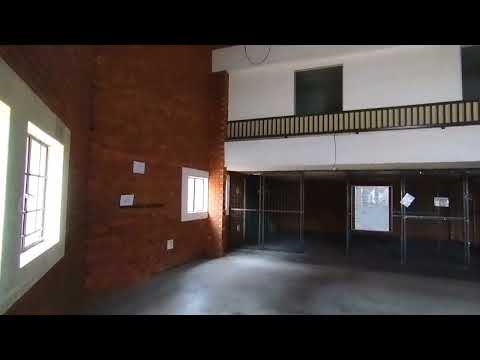 Neat 605m2 Warehouse To Let in Hennopspark