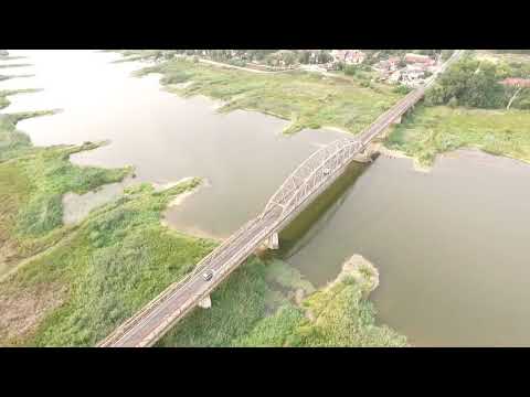 Most na Odrze w Cigacicach oraz sama odra