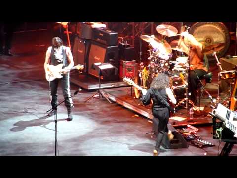 Jeff Beck & Rhonda Smith Live at the Bell Centre, Montreal - Feb 22/10 - Big Block