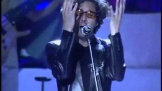 "Yo vengo a ofrecer mi corazón" de Fito Páez (con Ana Belén)