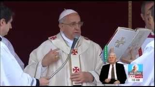  Papież Franciszek ogłosił świętymi Jana XXIII i Jana Pawła II (TVP Info 27.04.2014) 