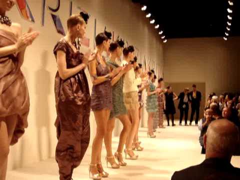 KRIZIA FASHION SHOW Spring-Summer 2010