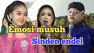 Download lagu Gojekan lucu,, sinden e Jan endel sak poll e mp3 Download lagu Gojekan lucu,, sinden e Jan endel sak poll e mp3