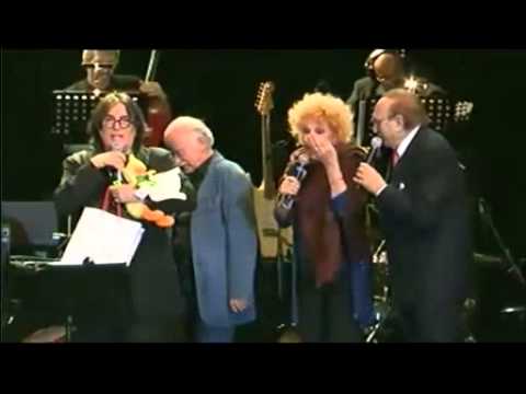 Renato Zero -Paoli-Vanoni scusate che me gratto.flv