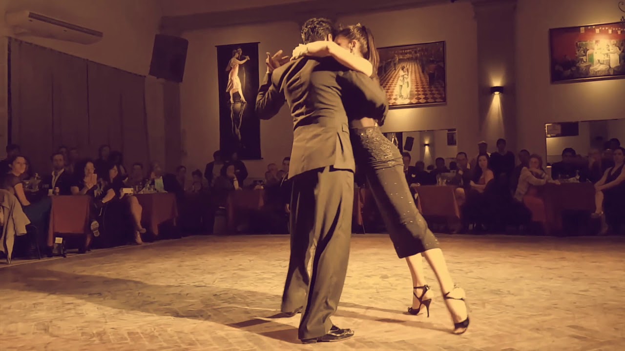 Moira Castellano y Facundo De La Cruz en Mujercitas 2018