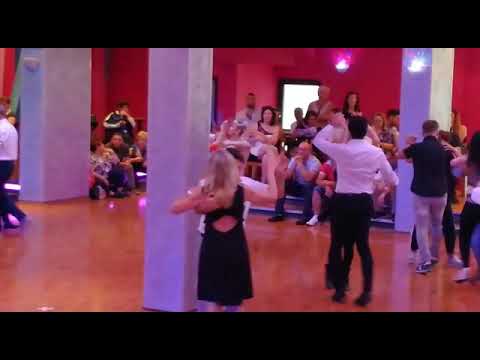 Esibizione foxtrot Veronica/Giuseppe