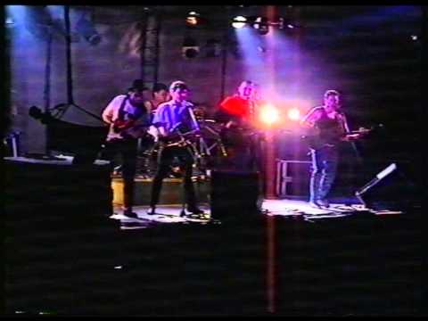 Pabellon Psiquiatrico en directo[G de Gilipollas]en la discoteca Aiport .Buenos Aires.Argentina.1988