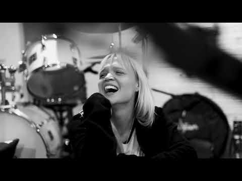 Alexia Bomtempo | Suspiro Official Trailer