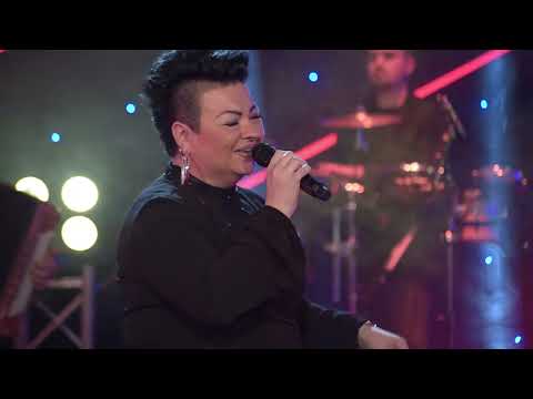 Snezana Lamnjova i Grupa Molika - Zaigraj so mene ti (New Year Show 2022)