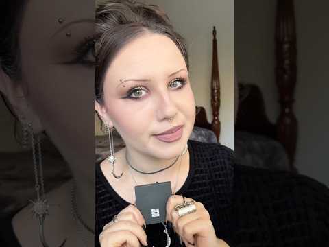 halle sparkles's YouTube video