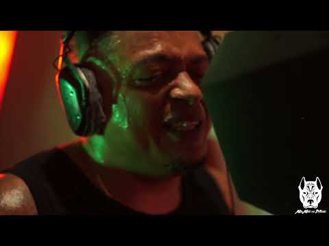 Studio Session #VelicoRiddim MR. MAX EL PITBULL Behind the Scenes.