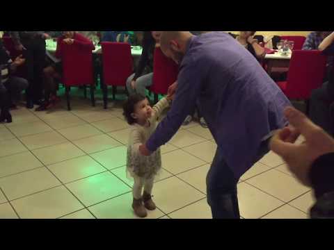 La piccola Rebecca ❤️ che balla la Tarantella calabrese