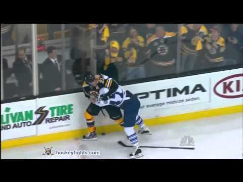 Leo komarov fight