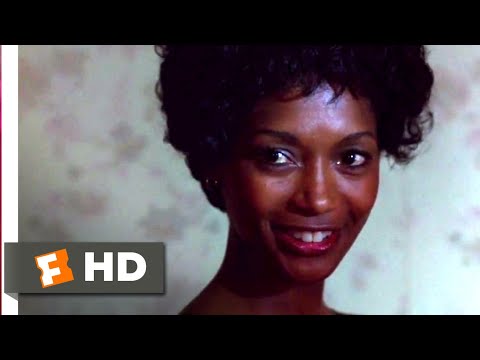 上はどっちだ？(1977) - 興奮する妻のシーン（4/10）｜Movieclips (Which Way Is Up? (1977) - Excited Wife Scene (4/10) | Movieclips)