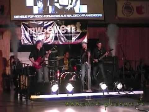 nach Vorne - Annie Pleasure