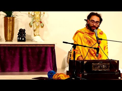 Satsang - Kirtan, Mantra und Arati mit Momo Nilakantha - Yoga Vidya Ashram Live 07:00 - 03.06.2021
