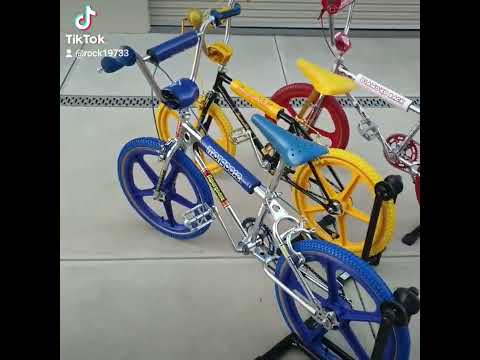 The BMX Bandits are back!