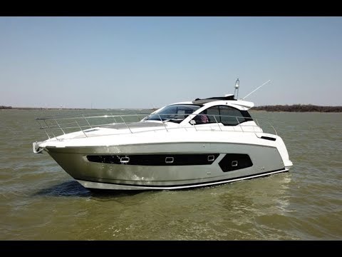 2018 Azimut A43 For Sale at the MarineMax Dallas Yacht Center