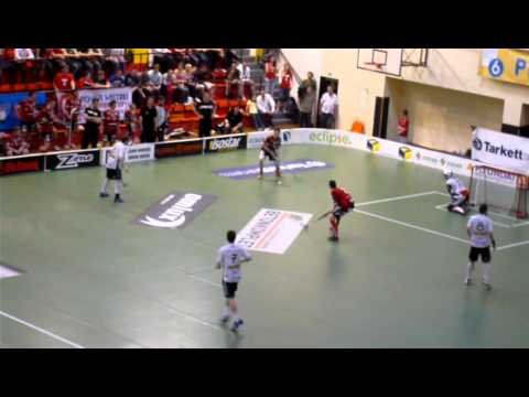 Tatran Omlux Střešovice - FBC Remedicum Ostrava, 19.4.2011, Vítězný gol Tatranu v prodloužení