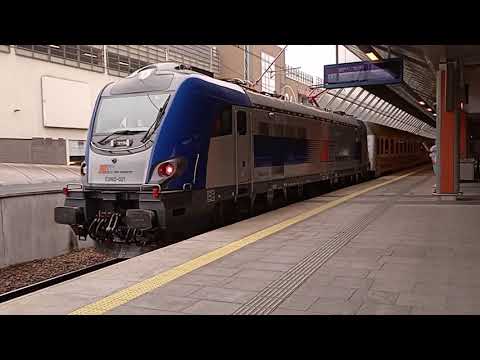 Pociąg IC 3600 Wyspiański odjazd ze stacji Kraków Główny.