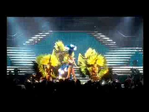 Kylie Minogue - Giving You Up (Live from Showgirl: The Greatest Hits Tour)