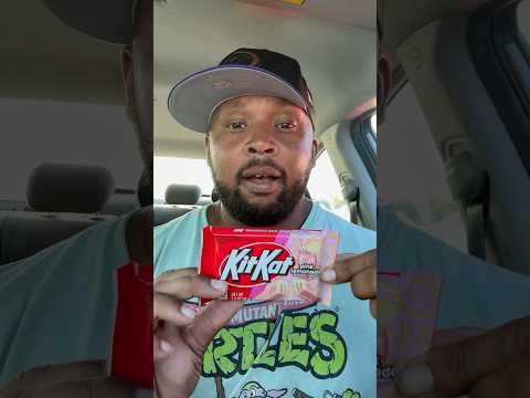 Pink Lemonade KitKat REVIEW #kitkat #candy #foodreview