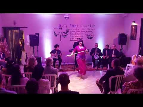Leticia Bellydance - Luxor baladina - dança árabe com bastão - saidi