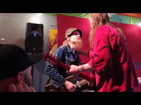 Jolly Jumpers live @ Vakiopaine feat. Faarao Pirttikangas 9.6.2017