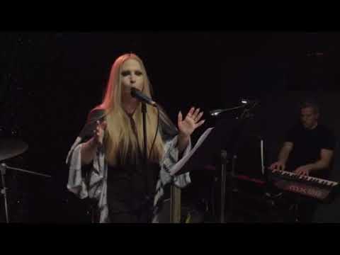 Don’t You Forget About Me by Karine Hannah ( cover Simple Minds)