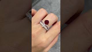 18K Gold Lab-Grown Pigeon Blood Ruby Ring 💎