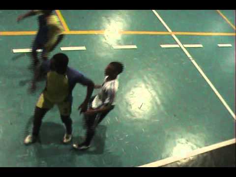 bagunçado futsal deixa 100 futuro sem rumo na quadra