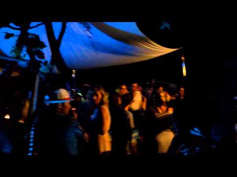 Tango Beach Bar and SAXOKID (2014)