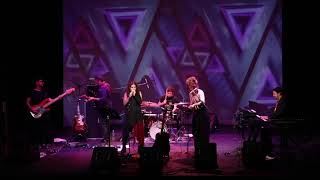 FULGOR EN VIVO EN EL TEATRO VIVIAN BLUMENTHAL/ SARA VALENZUELA