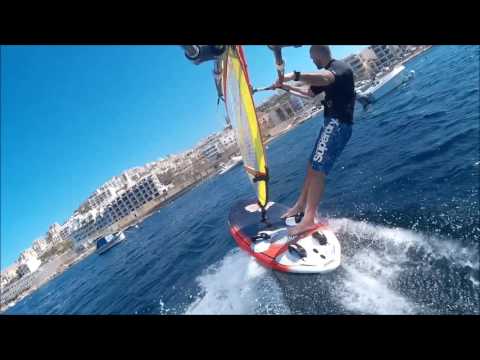 Starboard Carve - Planing in 8 Knots